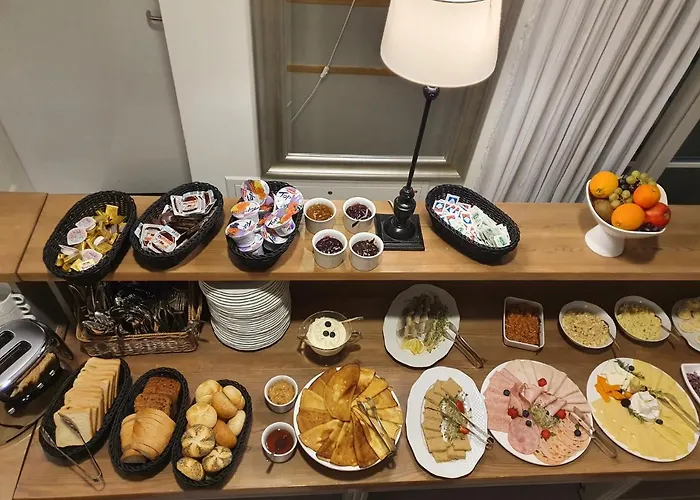 Biala Wstazka 3* Czepino