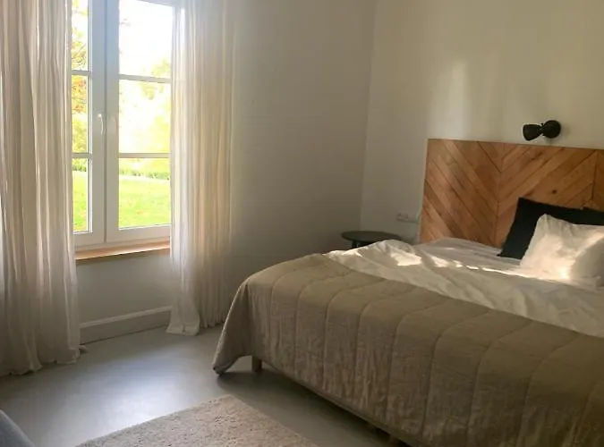 Biala Wstazka Bed and breakfast 3*