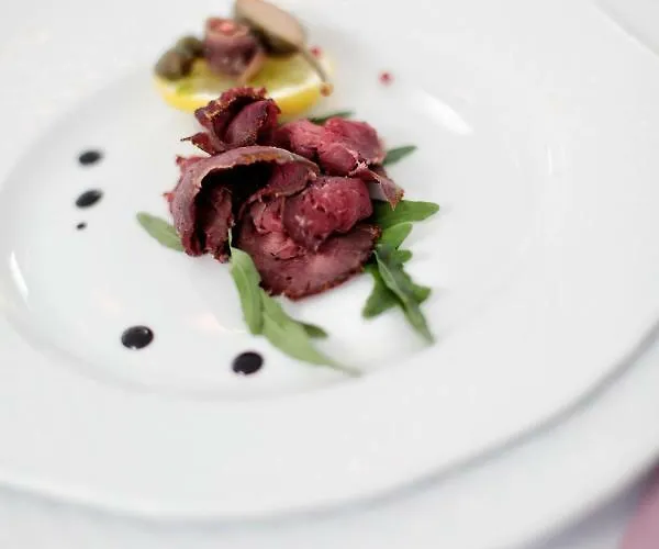 Biala Wstazka Czepino