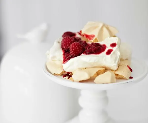 Biala Wstazka 3* Czepino