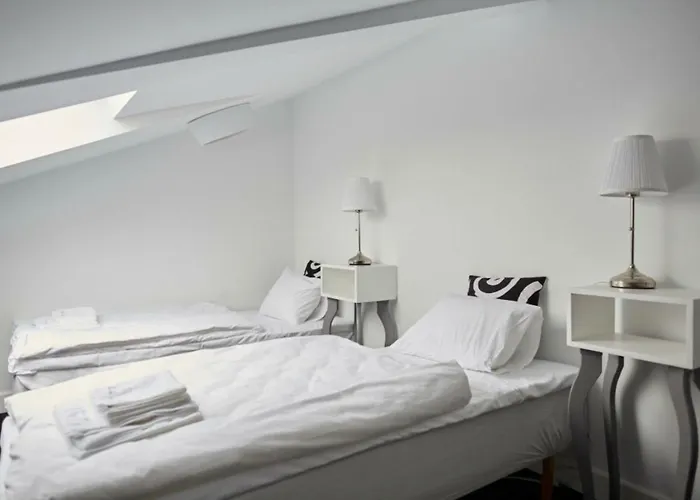 Biala Wstazka 3* Czepino