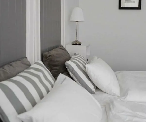 Biala Wstazka Bed and breakfast Czepino